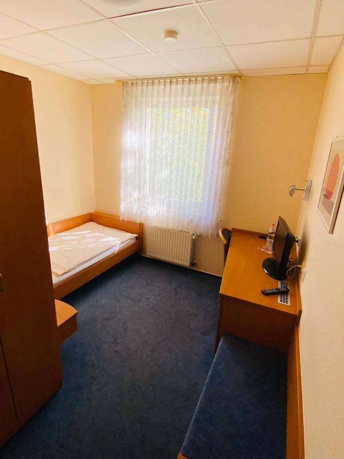 Hotel Montan Duisbourg Extérieur photo
